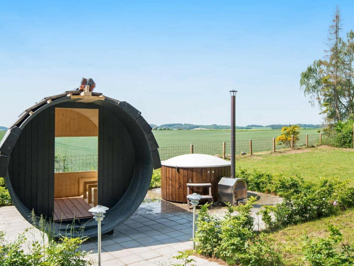 10 Person Holiday Home In Glesborg Zimmer foto