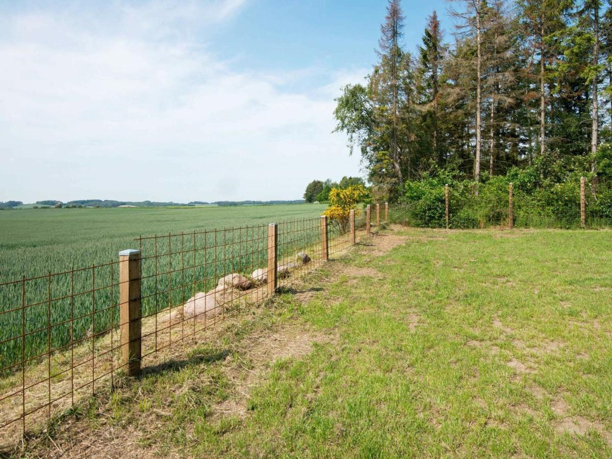 10 Person Holiday Home In Glesborg Zimmer foto