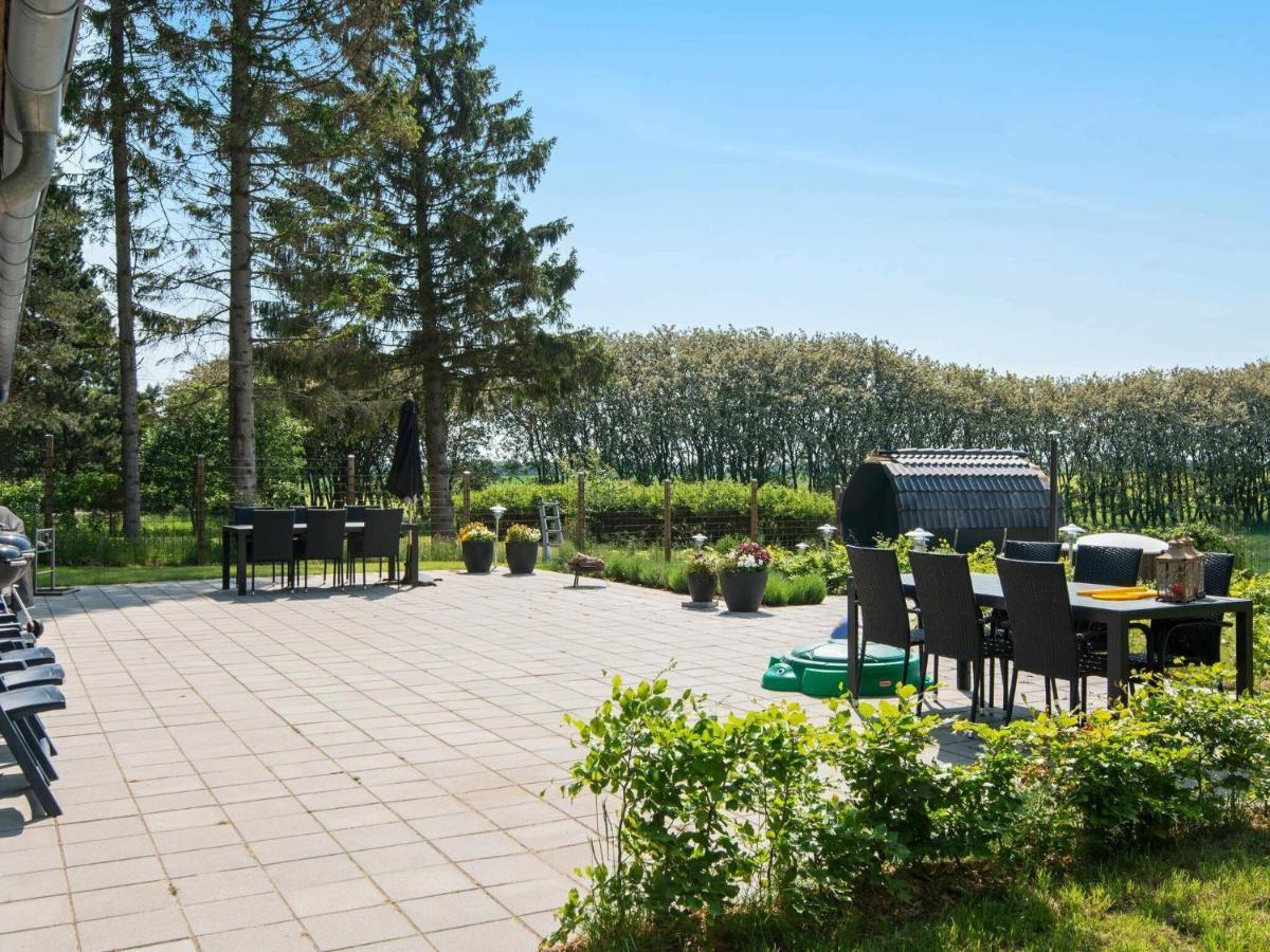 10 Person Holiday Home In Glesborg Zimmer foto