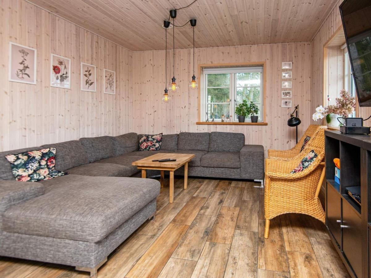 10 Person Holiday Home In Glesborg Exterior foto