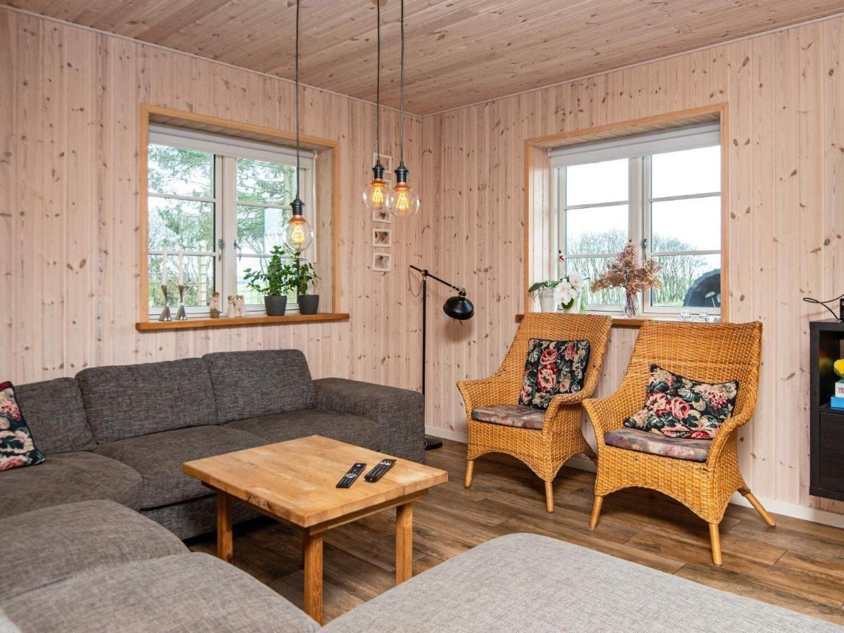 10 Person Holiday Home In Glesborg Exterior foto
