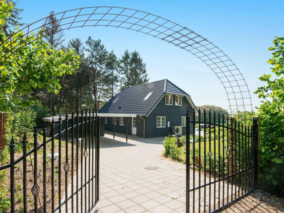10 Person Holiday Home In Glesborg Exterior foto